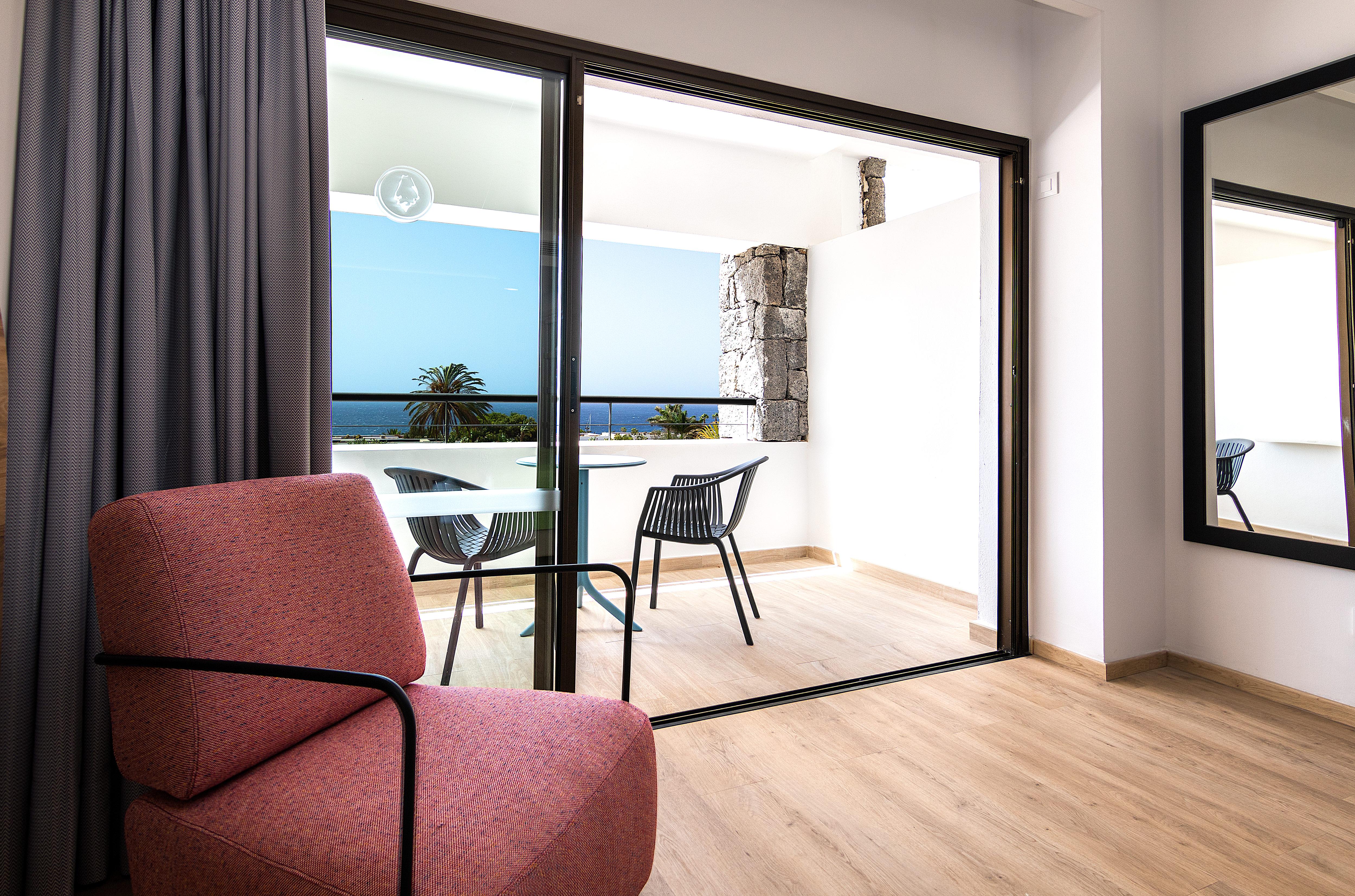 Hotel Costa Calero