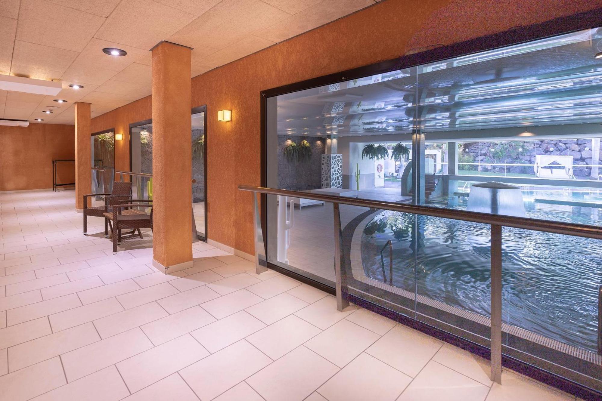 Costa Calero Hotel 4*
